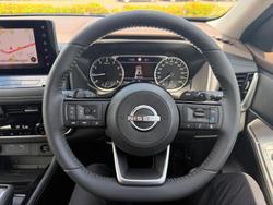 2025 Nissan X-TRAIL ST-L