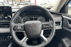 2024 Mitsubishi Outlander LS