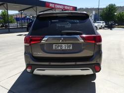 2021 Mitsubishi Outlander LS