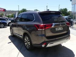 2021 Mitsubishi Outlander LS