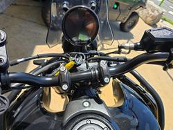 2025 ROYAL ENFIELD (SEE ALSO ENFIEL HIMALAYAN 450 Black