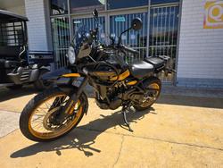 2025 ROYAL ENFIELD (SEE ALSO ENFIEL HIMALAYAN 450 Black