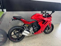 2022 DUCATI SUPERSPORT 950 RED