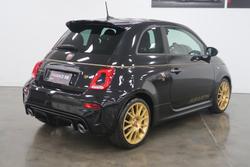 2021 Abarth 595 Scorpioneoro