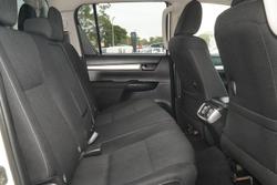 2020 Toyota Hilux SR5