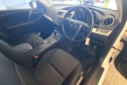 2012 Mazda 3 Neo