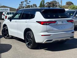 2024 Mitsubishi Outlander Exceed Tourer