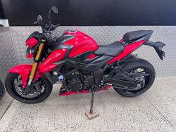 2017 Suzuki GSX-S750 RED