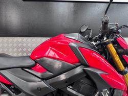 2017 Suzuki GSX-S750 RED