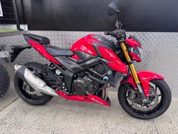 2017 Suzuki GSX-S750 RED