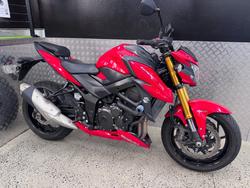 2017 Suzuki GSX-S750 RED