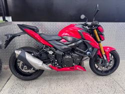 2017 Suzuki GSX-S750 RED