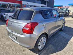 2017 Suzuki Swift GL Navigator