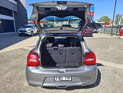 2017 Suzuki Swift GL Navigator