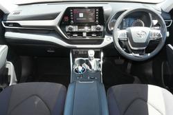 2022 Toyota Kluger GX