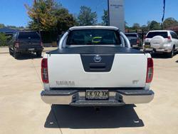 2013 Nissan Navara ST