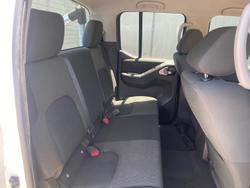 2013 Nissan Navara ST