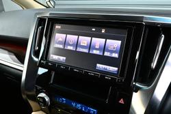 2015 Toyota Alphard Hybrid AYH30W White