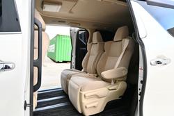 2015 Toyota Alphard Hybrid AYH30W White