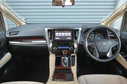 2015 Toyota Alphard Hybrid AYH30W White