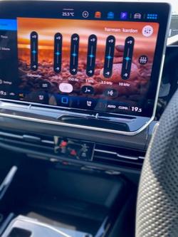 2025 Volkswagen Golf 110TSI R-Line