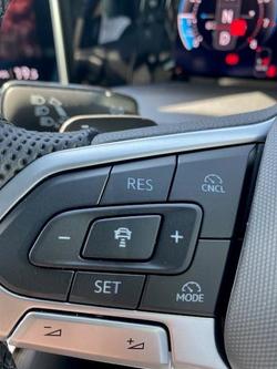 2025 Volkswagen Golf 110TSI R-Line