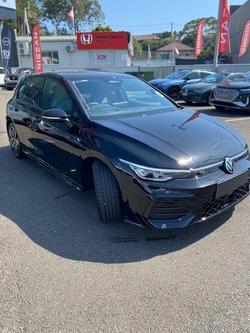2025 Volkswagen Golf 110TSI R-Line