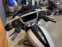 2023 Harley-davidson FLHXSE CVO STREET GLIDE Silver