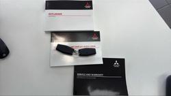 2022 Mitsubishi Outlander ES