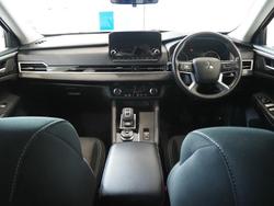 2022 Mitsubishi Outlander ES