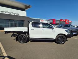 2021 Toyota Hilux SR5 White