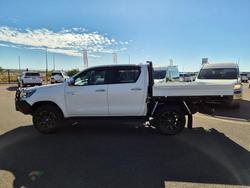 2021 Toyota Hilux SR5 White
