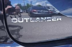 2022 Mitsubishi Outlander Exceed Tourer