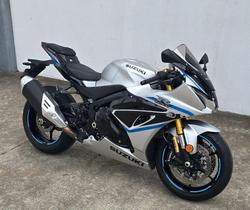 2025 Suzuki GSX-R1000R GSX-R Silver