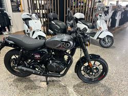 2025 Royal Enfield HUNTER 350 DAPPER GREY