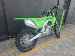 2025 Kawasaki KX450 GREEN