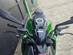 2025 Kawasaki Z1000 GREY