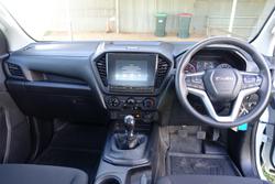 2022 Isuzu D-MAX SX MY22 4X4 Dual Range Mineral White