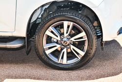 2023 Isuzu MU-X LS-T