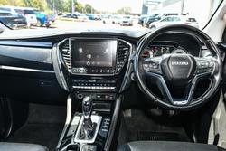 2023 Isuzu MU-X LS-T