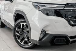 2025 Subaru Forester Touring S6 MY26 AWD Crystal White