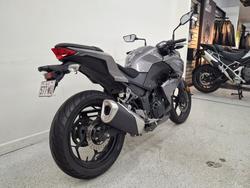 2017 Kawasaki Z300 Silver