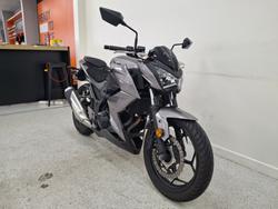 2017 Kawasaki Z300 Silver