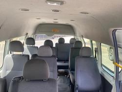 2017 Toyota Hiace Commuter