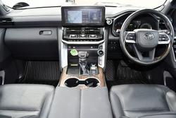 2023 Toyota Landcruiser Sahara