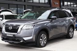 2022 Nissan Pathfinder Ti