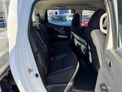 2022 NISSAN NAVARA SL (4x4)