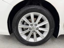 2016 Toyota Camry Atara S ASV50R Diamond White