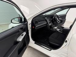 2016 Toyota Camry Atara S ASV50R Diamond White