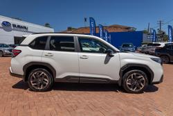 2025 Subaru Forester Touring S6 MY26 AWD Crystal White
